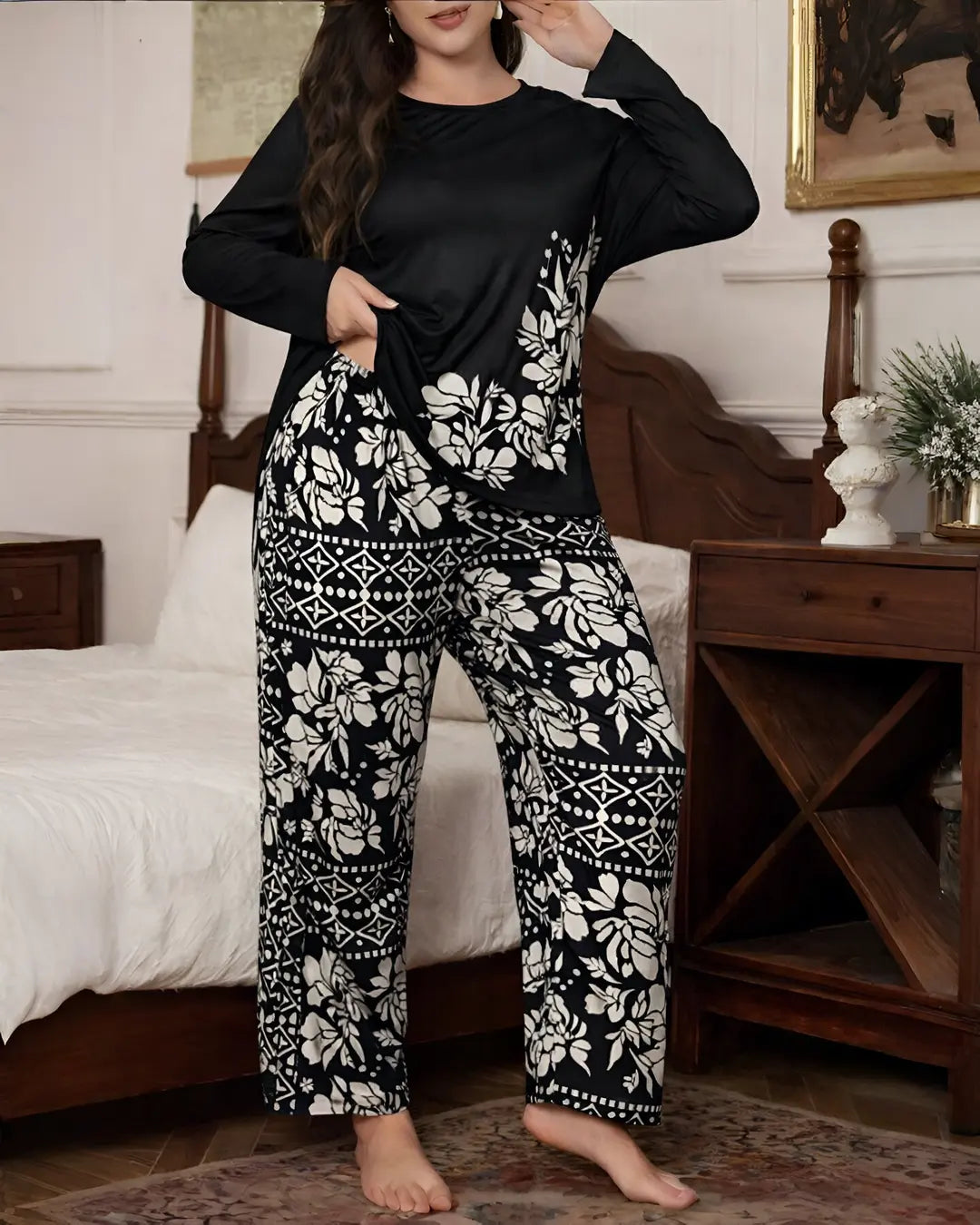 Classic white and black floral jersey sleep set for women