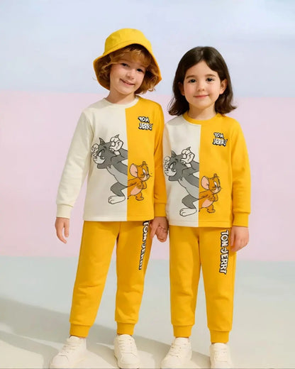 Kids' winter fleece suit with Tom and Jerry cartoon print—a cozy and fun outfit for boys and girls