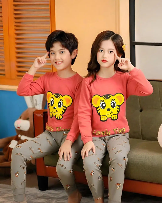 Unisex tiger-print kids' suit for boys and girls, a comfortable and fun outfit